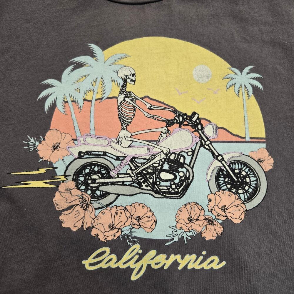 California Biker Skeleton T-shirt Viny Icons Size S 100% cotton - Picture 2 of 7
